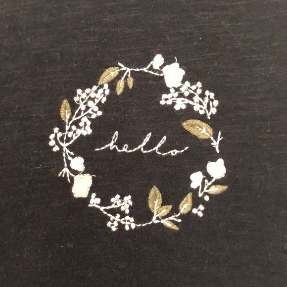 Abercrombie and Fitch T Shirt - Picture 2 of 4